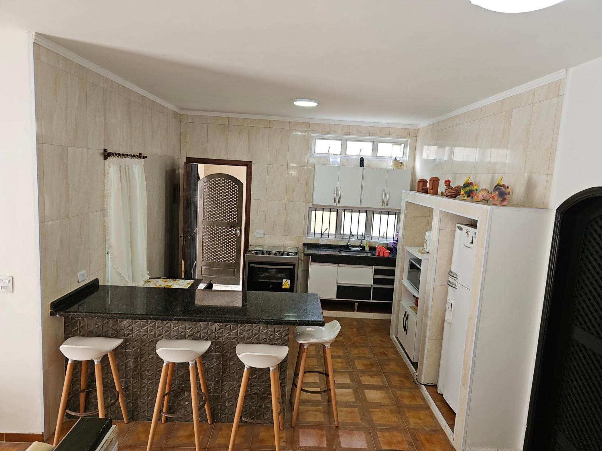 Casa Maravilhosa E Ampla Pe Na Areia Com Piscina, Area Gourmet Com Churrasqueira Em Deck Coberto Frente A Piscina, 4 Quartos Confortaveis E Espacosos, Sendo 2 Suites, Cozinha Americana E Sala De Jantar, Ampla Garagem Para 6 Carros - Mercado Na Rua Da Praia Grande (Santos) Exterior foto