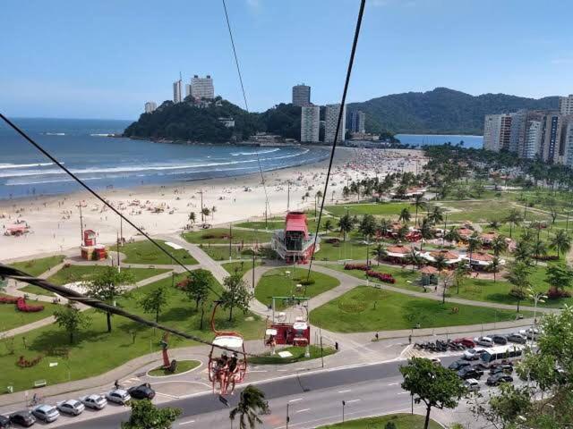 Casa Maravilhosa E Ampla Pe Na Areia Com Piscina, Area Gourmet Com Churrasqueira Em Deck Coberto Frente A Piscina, 4 Quartos Confortaveis E Espacosos, Sendo 2 Suites, Cozinha Americana E Sala De Jantar, Ampla Garagem Para 6 Carros - Mercado Na Rua Da Praia Grande (Santos) Exterior foto