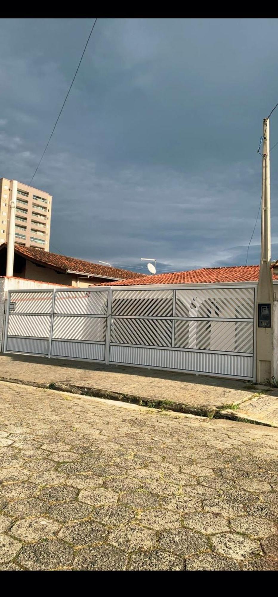 Casa Maravilhosa E Ampla Pe Na Areia Com Piscina, Area Gourmet Com Churrasqueira Em Deck Coberto Frente A Piscina, 4 Quartos Confortaveis E Espacosos, Sendo 2 Suites, Cozinha Americana E Sala De Jantar, Ampla Garagem Para 6 Carros - Mercado Na Rua Da Praia Grande (Santos) Exterior foto